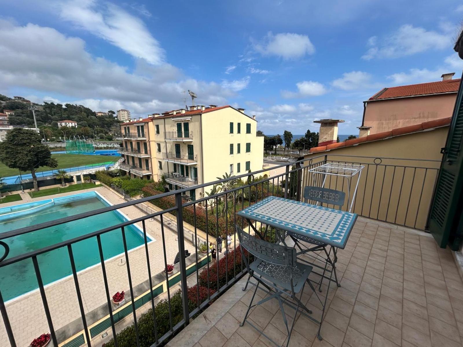 Appartamento Vista Mare Con Piscina Cala Di Sole Imperia Exterior foto